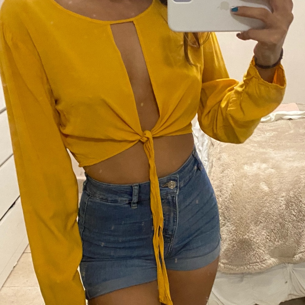 Yellow top